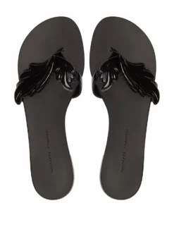 Women Giuseppe Zanotti Cruel Patent-effect Flip Flops 9 Women Giuseppe Zanotti Cruel Patent-effect Flip Flops -Giuseppe Zanotti 16852321 34822755 1000